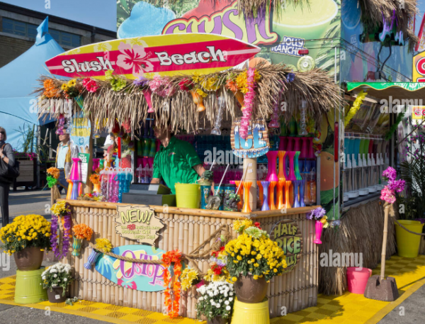 Stand jualan minuman dengan tema pantai